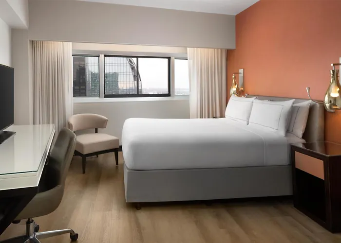 Millennium Hilton One Un Plaza
